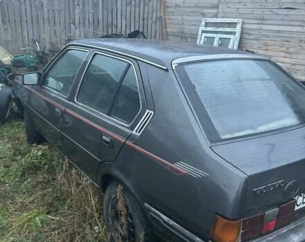 Серый Вольво 340, объемом двигателя 1.6 л и пробегом 200 тыс. км за 355 $, фото 6 на Automoto.ua