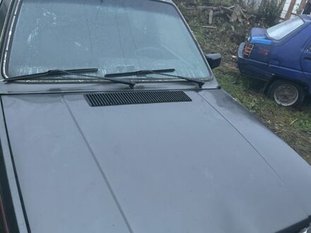 Серый Вольво 340, объемом двигателя 1.6 л и пробегом 200 тыс. км за 355 $, фото 1 на Automoto.ua