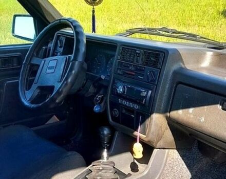 Сірий Вольво 340, об'ємом двигуна 1.7 л та пробігом 350 тис. км за 900 $, фото 1 на Automoto.ua