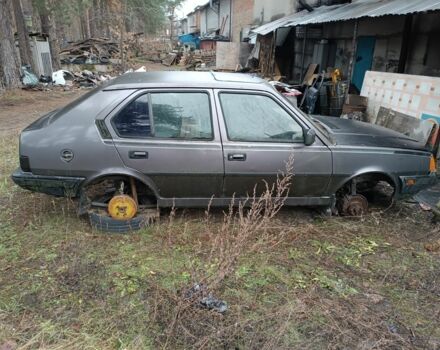 Сірий Вольво 340, об'ємом двигуна 0 л та пробігом 100 тис. км за 500 $, фото 1 на Automoto.ua