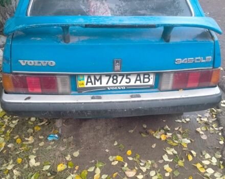 Синий Вольво 340, объемом двигателя 2 л и пробегом 250 тыс. км за 999 $, фото 1 на Automoto.ua