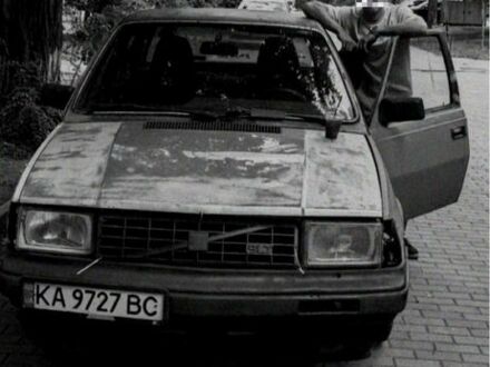 Вольво 340 1986 у Києві на Automoto.ua Синій Вольво 340, об'ємом двигуна 2 л та пробігом 3 тис. км за 500 $, фото 1 на Automoto.ua