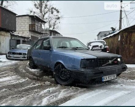 Синий Вольво 360, объемом двигателя 2 л и пробегом 300 тыс. км за 700 $, фото 1 на Automoto.ua