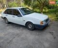Белый Вольво 440, объемом двигателя 1.8 л и пробегом 200 тыс. км за 1100 $, фото 1 на Automoto.ua