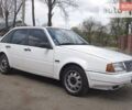 Білий Вольво 440, об'ємом двигуна 1.8 л та пробігом 150 тис. км за 999 $, фото 5 на Automoto.ua