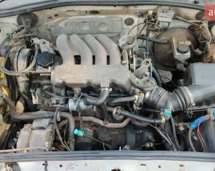 Белый Вольво 440, объемом двигателя 1.8 л и пробегом 281 тыс. км за 1500 $, фото 6 на Automoto.ua