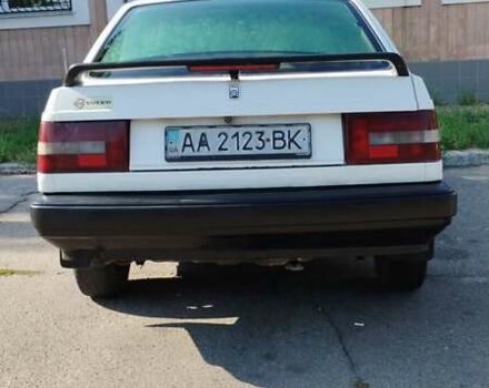 Белый Вольво 440, объемом двигателя 1.8 л и пробегом 281 тыс. км за 1500 $, фото 5 на Automoto.ua