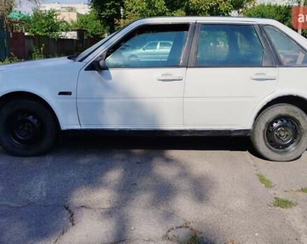 Белый Вольво 440, объемом двигателя 1.8 л и пробегом 281 тыс. км за 1500 $, фото 4 на Automoto.ua