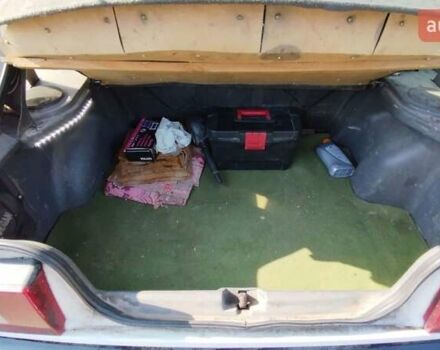 Белый Вольво 440, объемом двигателя 1.8 л и пробегом 281 тыс. км за 1500 $, фото 3 на Automoto.ua