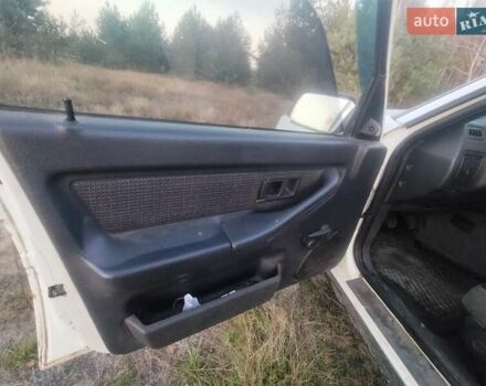 Белый Вольво 440, объемом двигателя 1.8 л и пробегом 272 тыс. км за 800 $, фото 9 на Automoto.ua