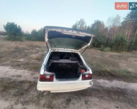 Белый Вольво 440, объемом двигателя 1.8 л и пробегом 272 тыс. км за 800 $, фото 2 на Automoto.ua