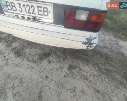 Белый Вольво 440, объемом двигателя 1.8 л и пробегом 272 тыс. км за 800 $, фото 6 на Automoto.ua