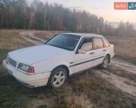 Белый Вольво 440, объемом двигателя 1.8 л и пробегом 272 тыс. км за 800 $, фото 8 на Automoto.ua