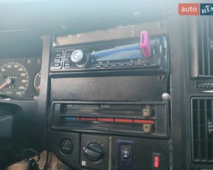 Белый Вольво 440, объемом двигателя 1.8 л и пробегом 272 тыс. км за 800 $, фото 17 на Automoto.ua