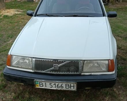 Белый Вольво 440, объемом двигателя 1.7 л и пробегом 120 тыс. км за 1138 $, фото 1 на Automoto.ua