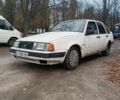 Белый Вольво 440, объемом двигателя 1.7 л и пробегом 3 тыс. км за 547 $, фото 6 на Automoto.ua