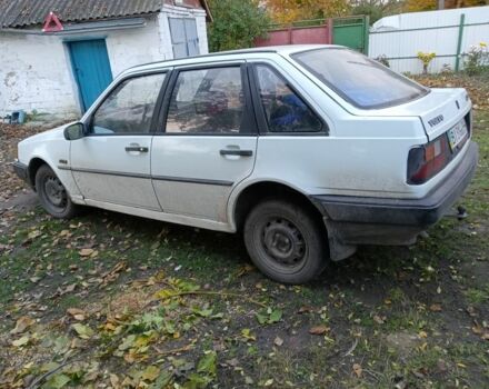 Белый Вольво 440, объемом двигателя 1.7 л и пробегом 250 тыс. км за 983 $, фото 2 на Automoto.ua