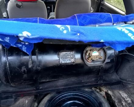 Белый Вольво 440, объемом двигателя 1.7 л и пробегом 100 тыс. км за 1200 $, фото 6 на Automoto.ua