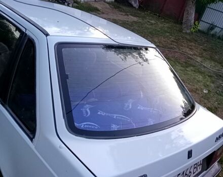 Белый Вольво 440, объемом двигателя 1.7 л и пробегом 100 тыс. км за 1200 $, фото 2 на Automoto.ua