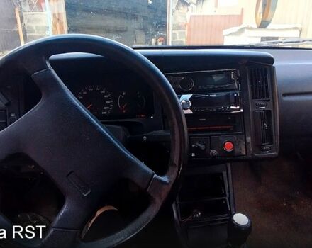 Белый Вольво 440, объемом двигателя 1.7 л и пробегом 0 тыс. км за 500 $, фото 5 на Automoto.ua