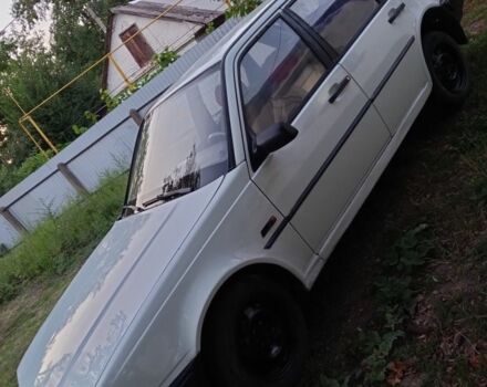 Білий Вольво 440, об'ємом двигуна 1.7 л та пробігом 120 тис. км за 1138 $, фото 1 на Automoto.ua