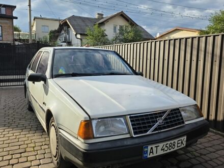 Білий Вольво 440, об'ємом двигуна 1.7 л та пробігом 170 тис. км за 1200 $, фото 1 на Automoto.ua