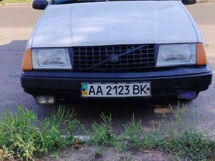 Білий Вольво 440, об'ємом двигуна 1.8 л та пробігом 281 тис. км за 1500 $, фото 1 на Automoto.ua