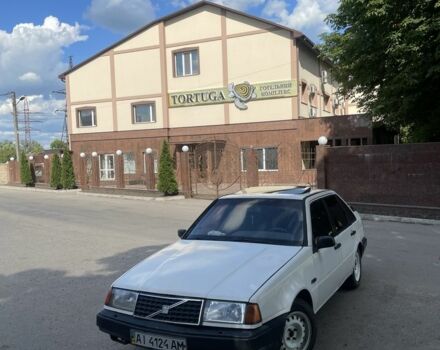 Белый Вольво 440, объемом двигателя 0 л и пробегом 400 тыс. км за 906 $, фото 1 на Automoto.ua