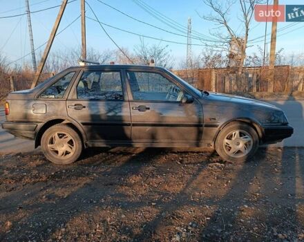 Чорний Вольво 440, об'ємом двигуна 1.7 л та пробігом 100 тис. км за 1999 $, фото 4 на Automoto.ua