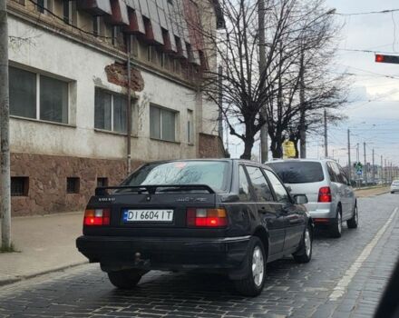 Чорний Вольво 440, об'ємом двигуна 1.7 л та пробігом 200 тис. км за 2098 $, фото 1 на Automoto.ua