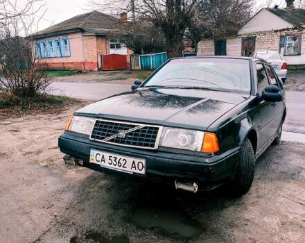 Черный Вольво 440, объемом двигателя 1.7 л и пробегом 0 тыс. км за 900 $, фото 1 на Automoto.ua