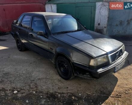 Черный Вольво 440, объемом двигателя 1.79 л и пробегом 360 тыс. км за 550 $, фото 1 на Automoto.ua