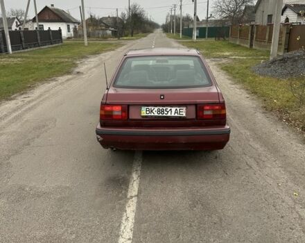 Красный Вольво 440, объемом двигателя 1.8 л и пробегом 280 тыс. км за 1200 $, фото 6 на Automoto.ua