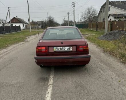 Красный Вольво 440, объемом двигателя 1.8 л и пробегом 280 тыс. км за 1200 $, фото 3 на Automoto.ua