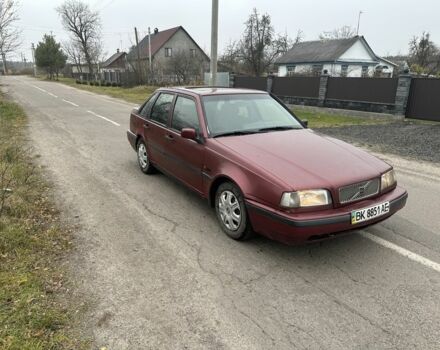 Красный Вольво 440, объемом двигателя 1.8 л и пробегом 280 тыс. км за 1200 $, фото 4 на Automoto.ua