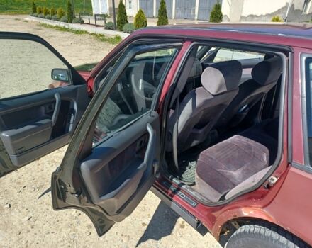 Красный Вольво 440, объемом двигателя 1.8 л и пробегом 263 тыс. км за 600 $, фото 6 на Automoto.ua