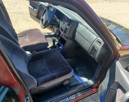 Красный Вольво 440, объемом двигателя 1.8 л и пробегом 263 тыс. км за 600 $, фото 9 на Automoto.ua