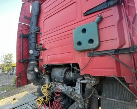 Красный Вольво 440, объемом двигателя 12.1 л и пробегом 999 тыс. км за 3900 $, фото 6 на Automoto.ua