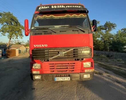 Красный Вольво 440, объемом двигателя 12.1 л и пробегом 999 тыс. км за 3900 $, фото 7 на Automoto.ua