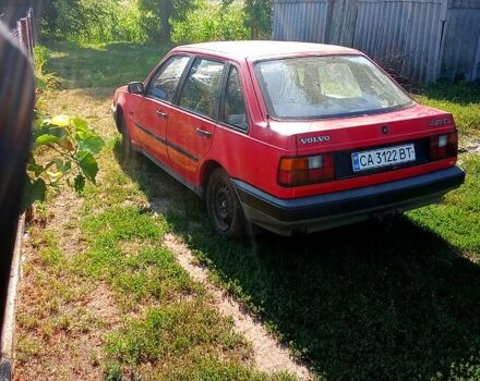 Червоний Вольво 440, об'ємом двигуна 1.7 л та пробігом 200 тис. км за 500 $, фото 8 на Automoto.ua