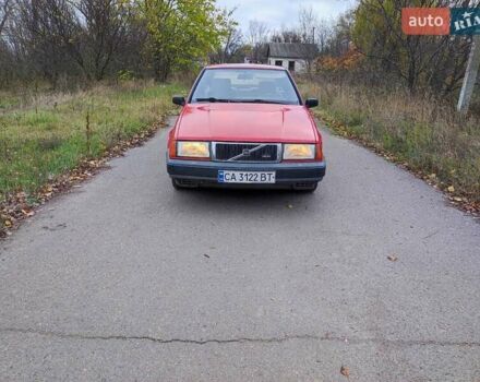 Червоний Вольво 440, об'ємом двигуна 1.72 л та пробігом 100 тис. км за 715 $, фото 1 на Automoto.ua