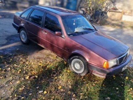 Вольво 440 1993 в Каменское - Днепродзержинск на Automoto.ua Красный Вольво 440, объемом двигателя 0 л и пробегом 2 тыс. км за 480 $, фото 1 на Automoto.ua