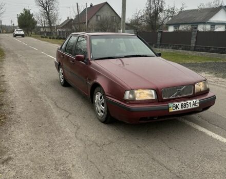 Червоний Вольво 440, об'ємом двигуна 1.8 л та пробігом 280 тис. км за 1200 $, фото 1 на Automoto.ua