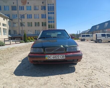 Красный Вольво 440, объемом двигателя 1.8 л и пробегом 263 тыс. км за 600 $, фото 1 на Automoto.ua