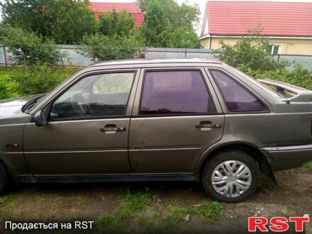 Вольво 440, об'ємом двигуна 1.8 л та пробігом 0 тис. км за 1200 $, фото 1 на Automoto.ua