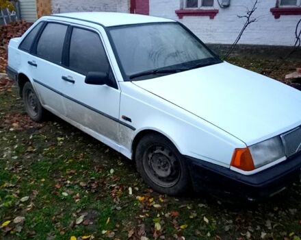 Вольво 440, объемом двигателя 1.7 л и пробегом 250 тыс. км за 660 $, фото 1 на Automoto.ua