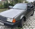 Сірий Вольво 440, об'ємом двигуна 1.7 л та пробігом 180 тис. км за 499 $, фото 1 на Automoto.ua