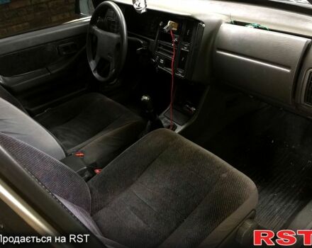 Серый Вольво 440, объемом двигателя 1.7 л и пробегом 442 тыс. км за 1300 $, фото 6 на Automoto.ua