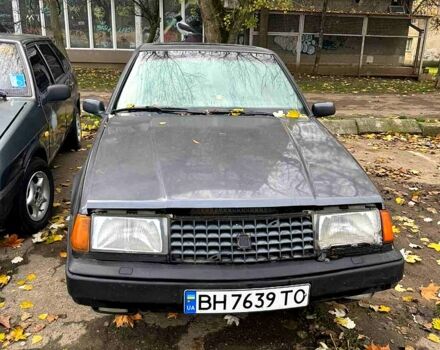 Серый Вольво 440, объемом двигателя 1.7 л и пробегом 280 тыс. км за 1100 $, фото 1 на Automoto.ua