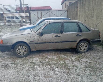 Серый Вольво 440, объемом двигателя 1.8 л и пробегом 350 тыс. км за 576 $, фото 1 на Automoto.ua